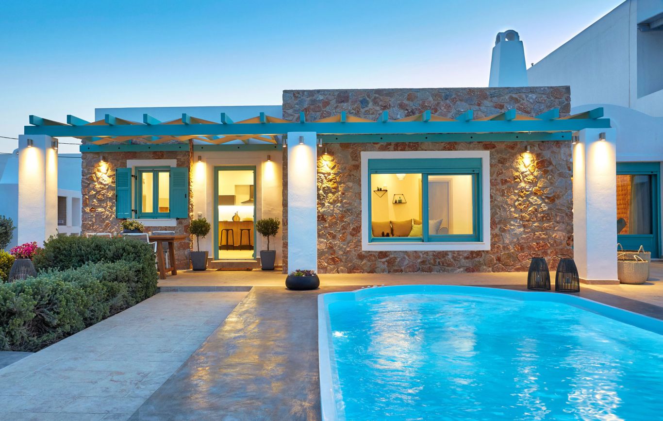 Almyriki Beach Villa Santorini