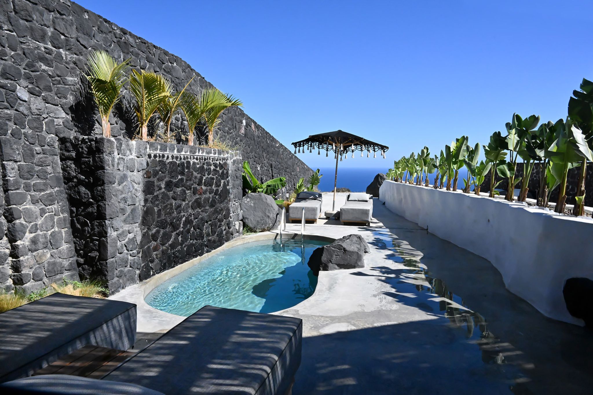 Theano Suites & Villas