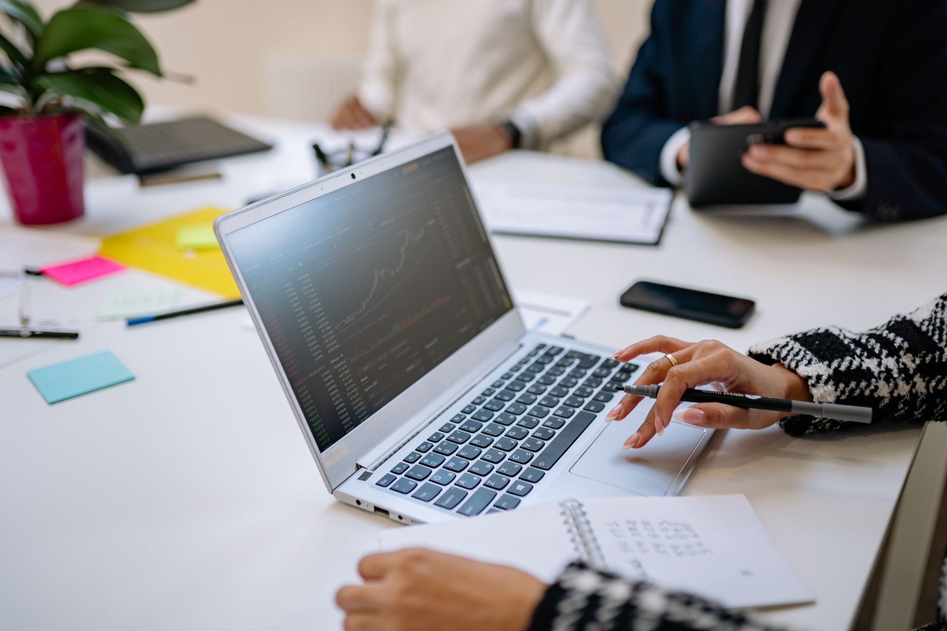 Management of Online Travel Agents (OTAs)