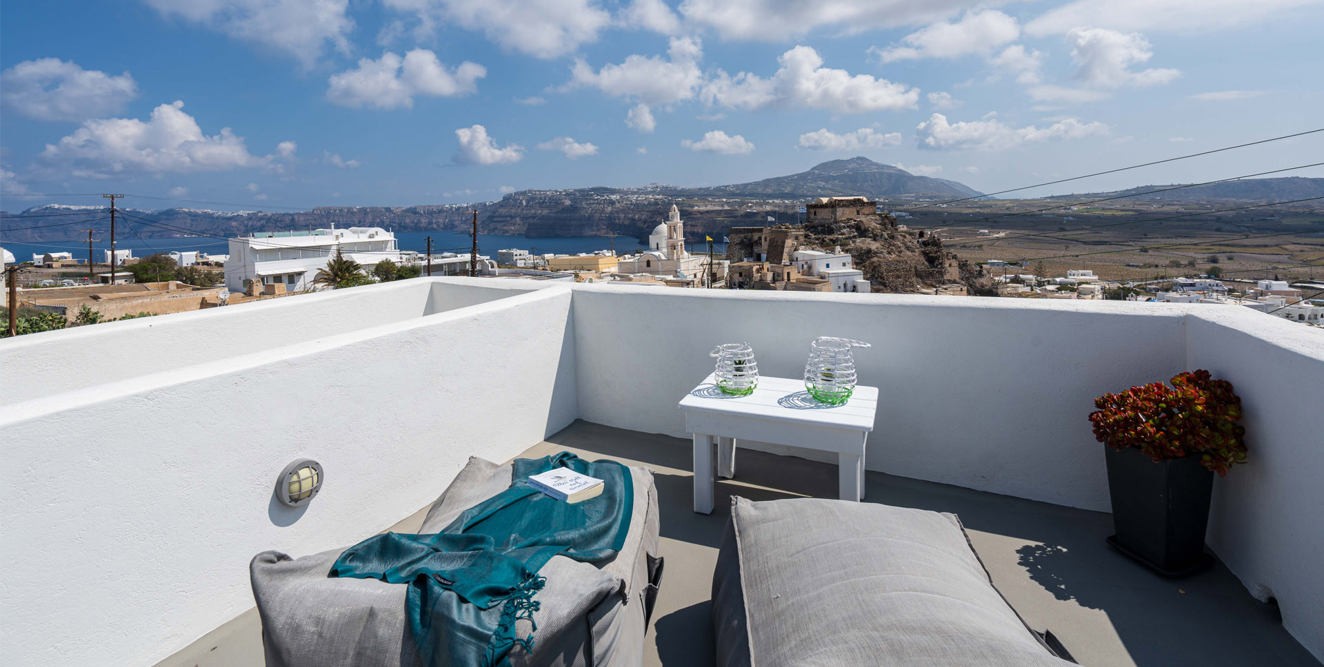 Santorita Suites